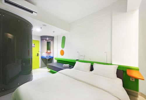 Serpong Hotel | POP! Hotel BSD City Tangerang