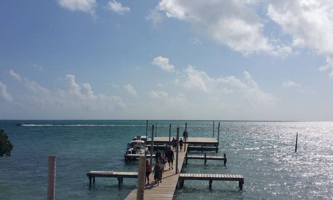 Caye Caulker Condo | Popeye's Beach Resort (Caye Caulker Island) Top Floor Condo Beach Unit 19