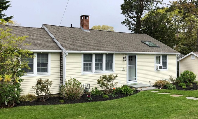 Popponesset Cottage | Popponesset-3 Bed, 1 bath, Sleeps 6, A/C, outdoor shower. Walk to Bluff beach