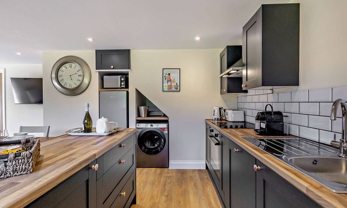 Messing House | Popps Barn - Two Bedroom House, Sleeps 4