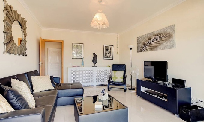 Carvoeiro Apartment | Poppy Modern apartment in Carvoeiro
