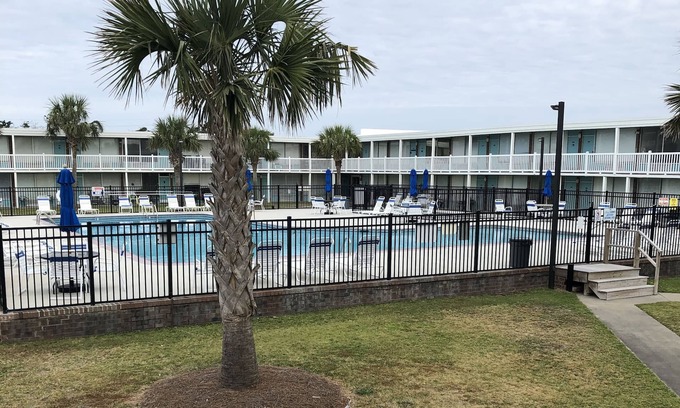 Atlantic Beach Condo | POPULAR RENTAL ~ Fantastic Studio Condo located on the inter coastal waterway