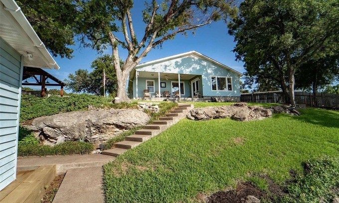Graford House | Porch, Paddle & Stay on PK - East side close to Rocker B Ranch