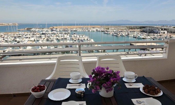 L'Escala Apartment | Port marina2