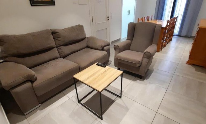 Llanca Apartment | PORT MONTURIOL 8