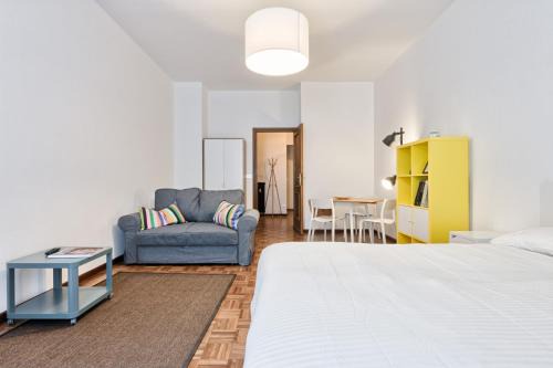 Historic Centre Apartment | Porta Nuova Shiny Studio Flat