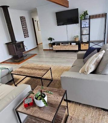 Portarlington House | Portarlington Getaway Beach Views&Family Friendly