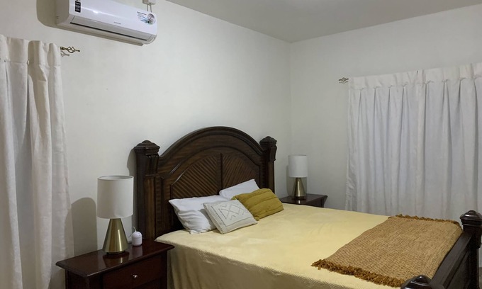 Portmore House | Portmore Hideaway - Cozy 2 bedroom 2 bath retreat in quiet neighborhood . nnnnn
