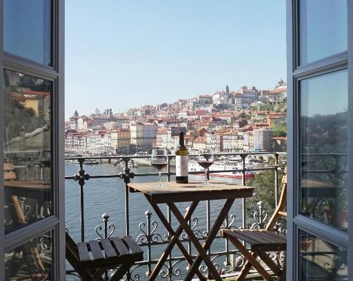 Santa Marinha Apartment | Porto View by Patio 25
