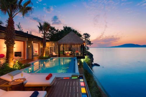 Neromilos Resort | Porto Zante Villas And Spa