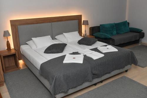Koszeg Apartment | Portré Apartman