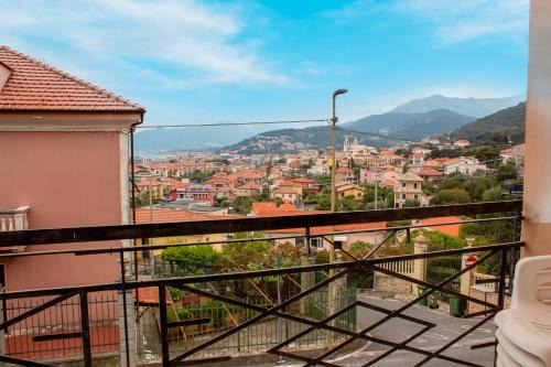 Borgio Verezzi Apartment | Posto Auto e Vista Magnifica - Relax al mare