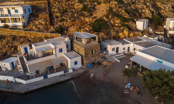 Herronisos House | Poudas House