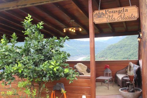 Sao Valentim do Sul Ski Chalet | Pousada Vila Felicita