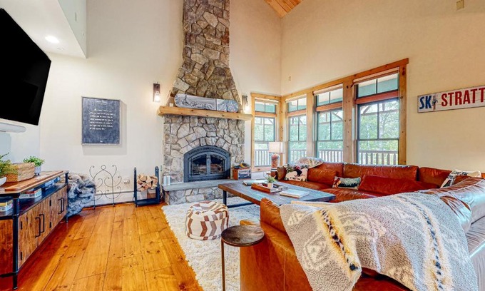 Stratton Mountain House | Powershaus