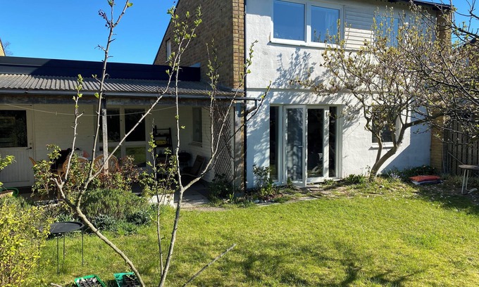 Vaster House | Practical and tasteful chain house in quiet area