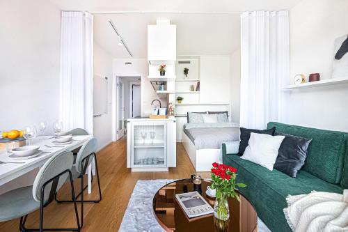 Smichov Apartment | Prague Days - Garage parking - Balcony - Stylish Studio Apt