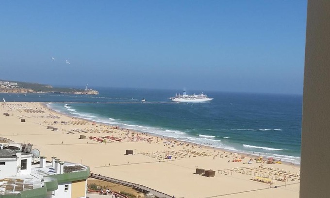 Praia da Rocha Apartment | PRAIA DA ROCHA BEACH - TOP FLOOR APARTMENT
