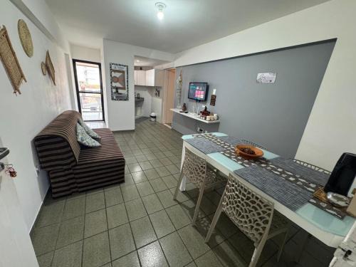 Ponta Verde Apartment | Praia de Ponta Verde em frente ao Trópico Hotel com Manobrista - Apto 208