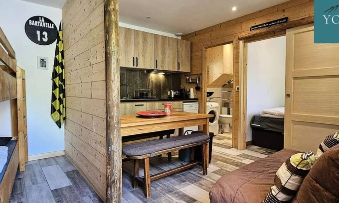 Saint-Sorlin-d'Arves Ski Chalet | Praz-bel Residence - P4 - Ground floor apartment of a new chalet