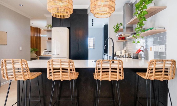 Bloubergstrand Apartment | Precious Villa - With Uninterrupted Power Supply
