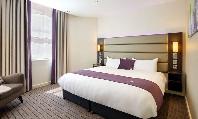 Chesterfield Hotel | Premier Inn Chesterfield Town Centre