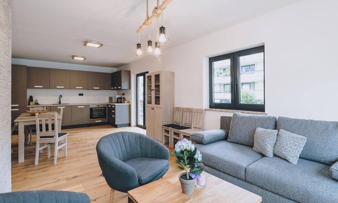 Schuttdorf Apartment | Premium Apartments Areit - Balcony - Premium Apartments Areit by we rent