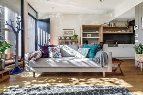 Fitzroy Apartment | Premium Executive Apt in the Heart of Fitzroy
