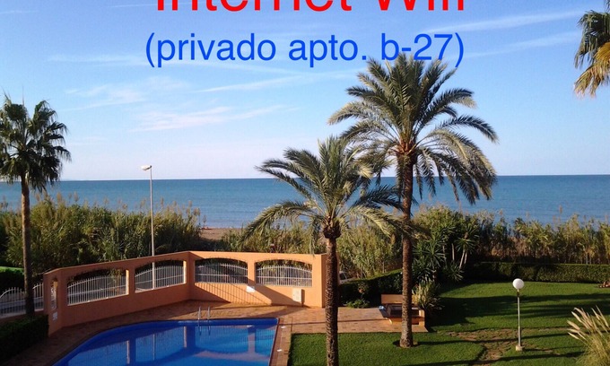 Denia Apartment | Premium line of beach in Denia
