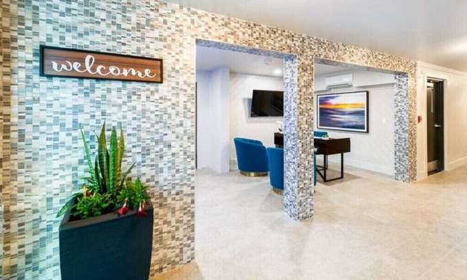 North Naples Hotel | Premium Suite, 1 Bedroom with Full Kitchenn