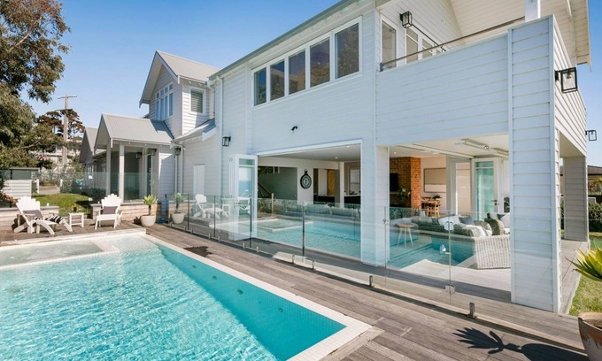 Mount Martha House | Prestige - Pool, Spa And Million Dollar Views - Mt Martha