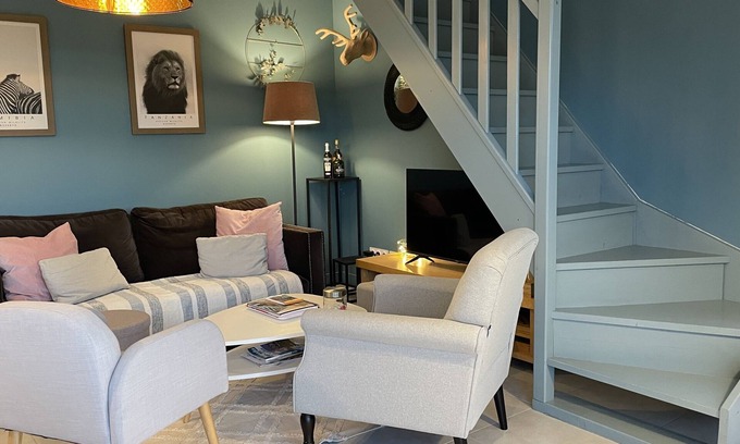 Entraigues-sur-la-Sorgue House | Pretty house with garden - Le Clos Du Moulin 1