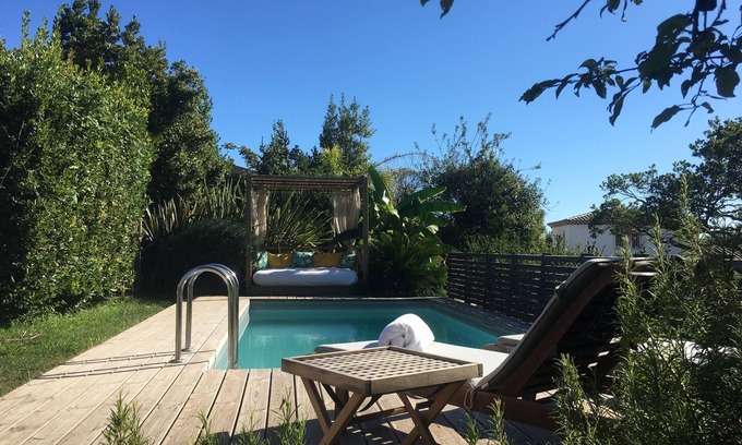 Cagnes-sur-Mer Cabin | Pretty house with private garden on the hills of Cagnes sur Mer