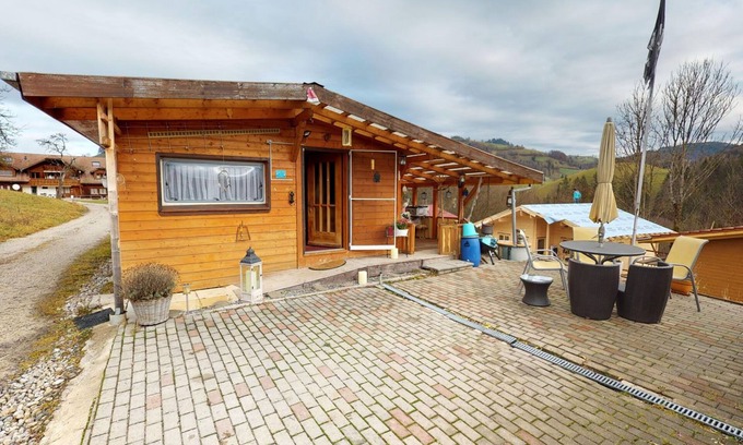 Zumholz Cabin | Pretty lodge with jacuzzi, in the nature