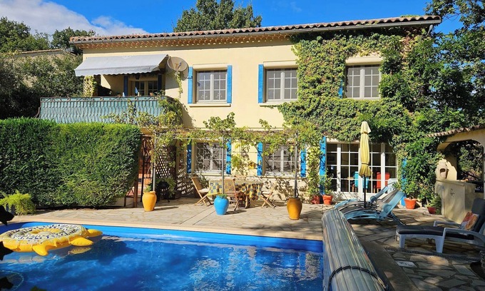 Laudun Apartment | Pretty Provençal Apartment w/Private Pool and Summer Kitchen. Pet Friendly!