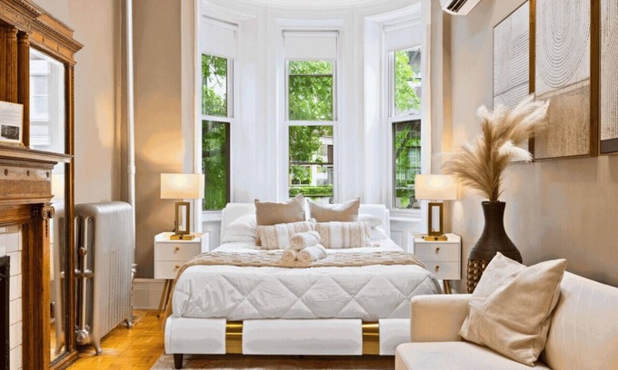 Upper Manhattan Apartment | Prime Location 2BDR Loft: Patio, Steps to Subway