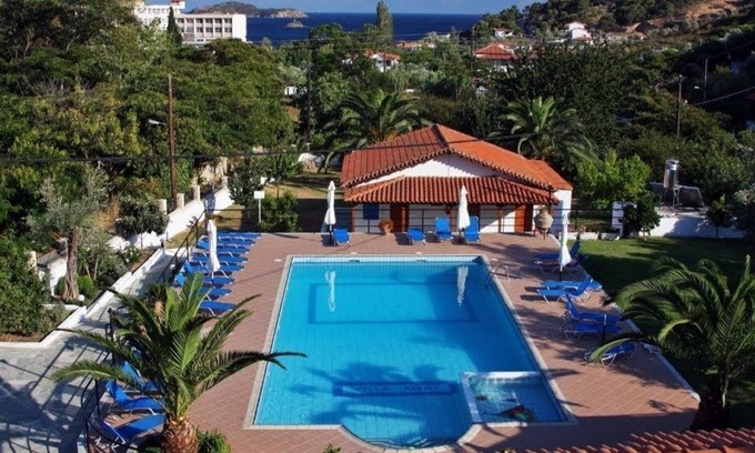 Katsarou Apartment | Prime location close to Achladies beach and restaurants