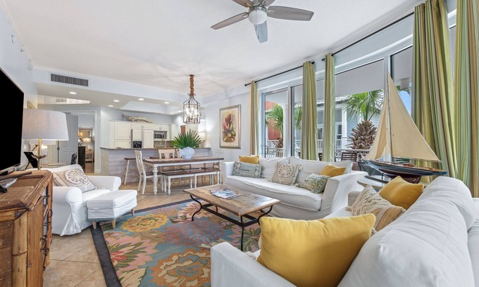 Rosemary Beach Condo | Prime Location ~ Walk to the Best of 30A~b/t Alys and Rosemary
