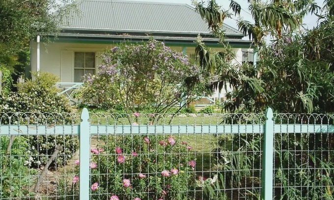 Central Mudgee Cottage | Primo self-contained Cottage