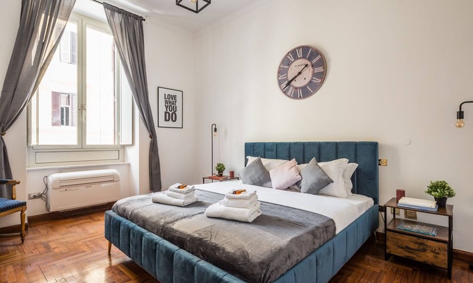 Rome City Centre Apartment | Principe Amedeo Apartment