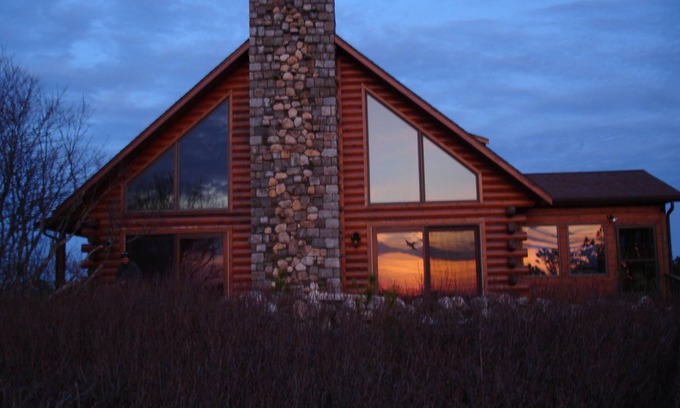 Provincetown House | Privacy and Luxury on 9 acres Overlooking Ponds & Ocean - Dog Friendly