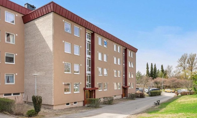 Bryn House | Privat room in shared 3 rooms apartment Manglerud