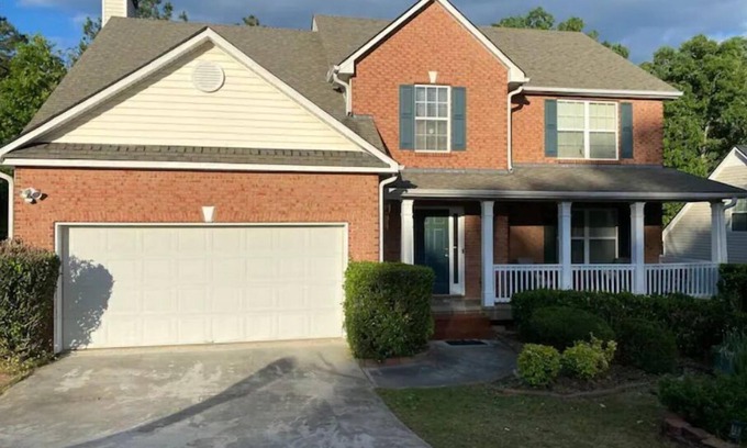 Conyers Apartment | Private 2 bedroom basement apt w/separate entry