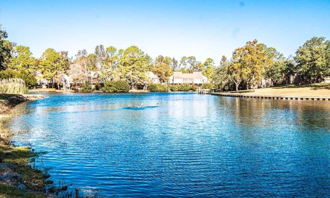 New Bern Resort | Private 2BR Condos in New Bern