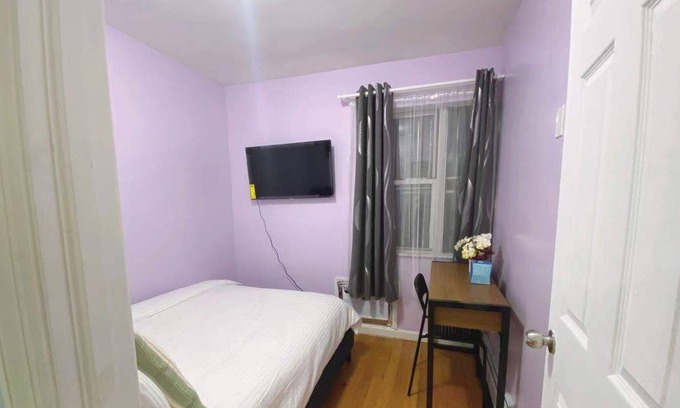 East Flushing Apartment | Private Apartment in Flushing - Near MTA buses