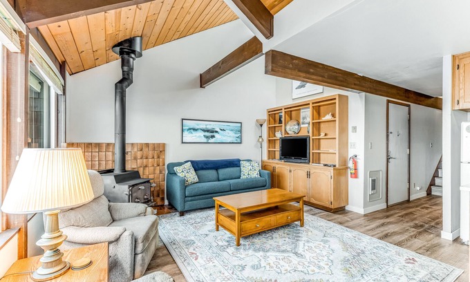 Newport Condo | Private Bayfront Home with Fishing Dock - Dogs Welcome