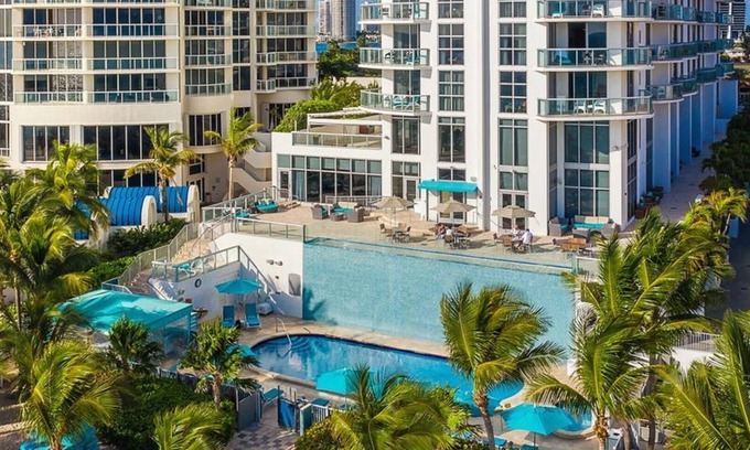 Sunny Isles Beach Condo | Private Beachfront Condominium with Resort and Amenities Access