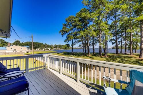 Aurora House | Private Boat Launch! Pamlico River Hideaway