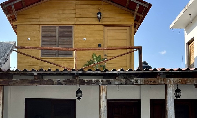 Bacalar Cabin | Private cabin in a central area 1 block from the lagoon!