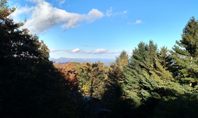 Boone Cabin | PRIVATE CABIN IN A GATED COMMUNITY, Downtown Boone 5 Minutes